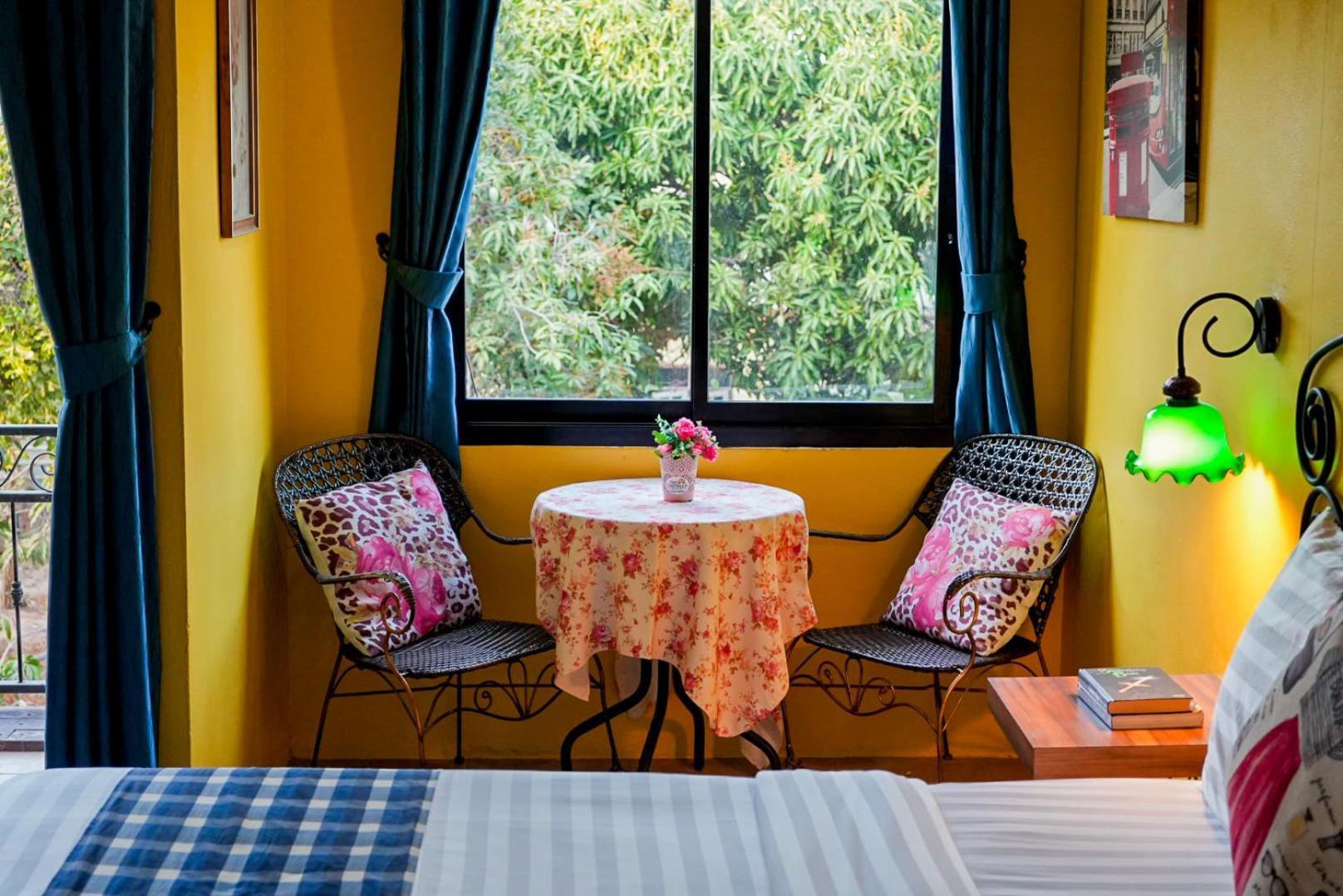 The Castello Resort Ko Lan Room photo
