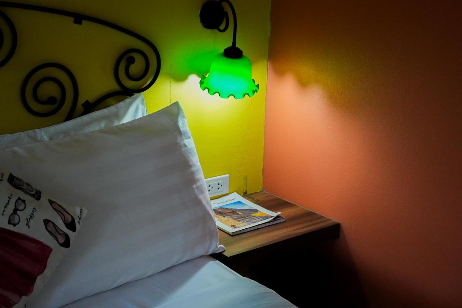 The Castello Resort Ko Lan Room photo