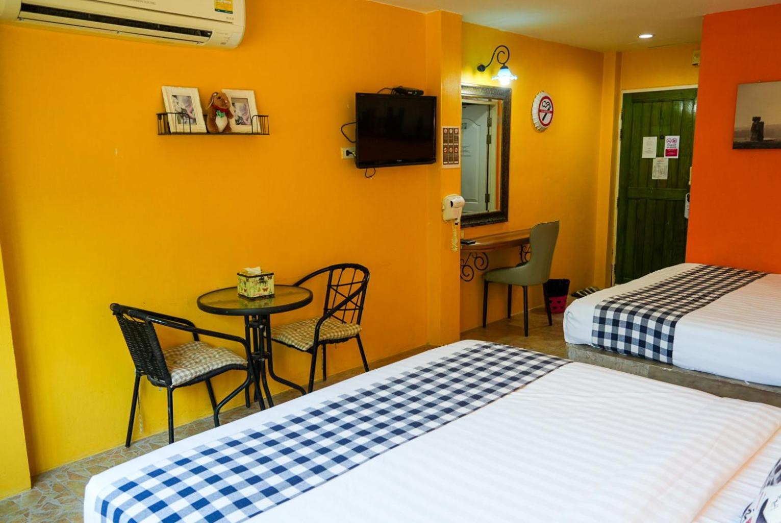 The Castello Resort Ko Lan Room photo